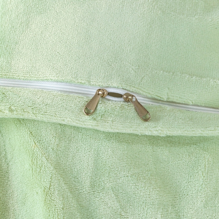 91家纺网 家纺一手货源 找家纺 优姿家纺 2025新款300克全消光牛奶蛋白蚕丝绒四件套 伊琳娜-抹茶绿