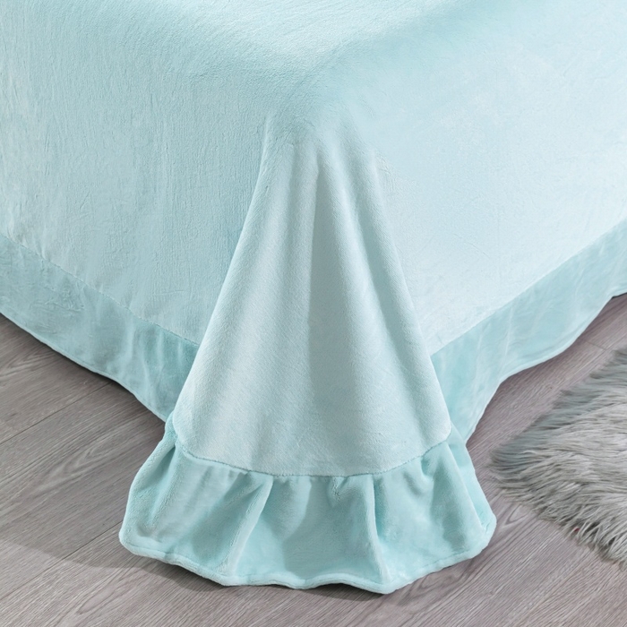 91家纺网 家纺一手货源 找家纺 优姿家纺 2025新款300克全消光牛奶蛋白蚕丝绒四件套 伊琳娜-水绿