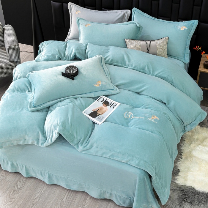 91家纺网 家纺一手货源 找家纺 优姿家纺 2025新款300克全消光牛奶蛋白蚕丝绒四件套 伊琳娜-天兰