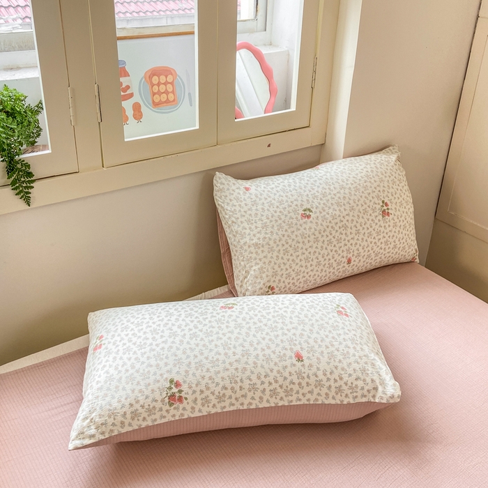 91家纺网 家纺一手货源 找家纺 夜笙家纺 2025秋冬网红爆款110克水洗棉高克重皱皱纱（提供买家秀） 甜心草莓