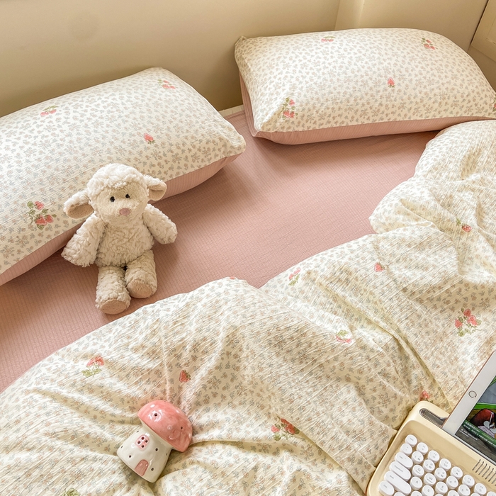 91家纺网 家纺一手货源 找家纺 夜笙家纺 2025秋冬网红爆款110克水洗棉高克重皱皱纱（提供买家秀） 甜心草莓