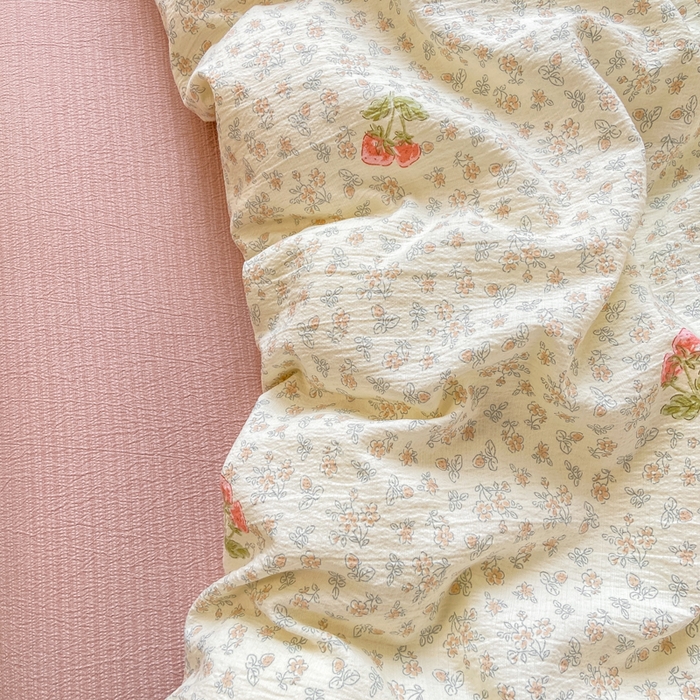 91家纺网 家纺一手货源 找家纺 夜笙家纺 2025秋冬网红爆款110克水洗棉高克重皱皱纱（提供买家秀） 甜心草莓