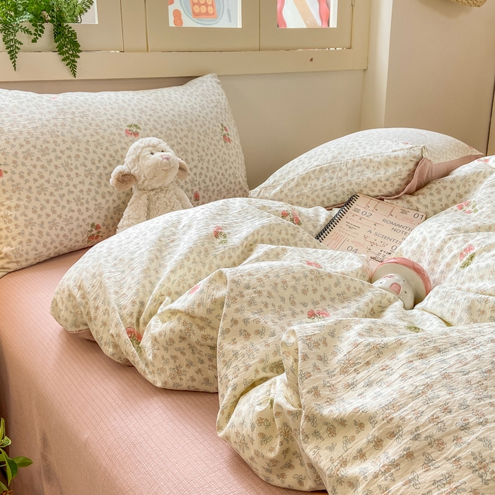 91家纺网 家纺一手货源 找家纺 夜笙家纺 2025秋冬网红爆款110克水洗棉高克重皱皱纱（提供买家秀） 甜心草莓