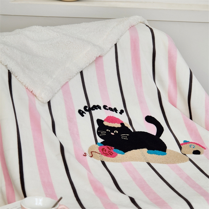 91家纺网 家纺一手货源 找家纺 呗旺鹿 2025新款高克重羊羔绒牛奶绒毛巾绣双层毯 Cat