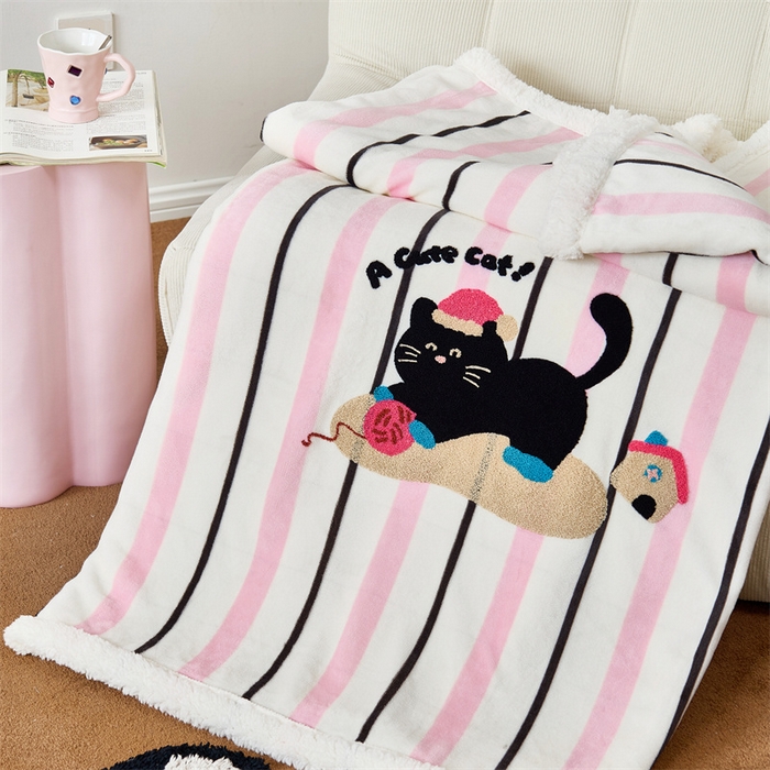 91家纺网 家纺一手货源 找家纺 呗旺鹿 2025新款高克重羊羔绒牛奶绒毛巾绣双层毯 Cat