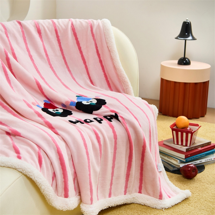 91家纺网 家纺一手货源 找家纺 呗旺鹿 2025新款高克重羊羔绒牛奶绒毛巾绣双层毯 Happy