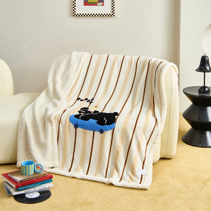 91家纺网 家纺一手货源 找家纺 呗旺鹿 2025新款高克重羊羔绒牛奶绒毛巾绣双层毯 黑色小狗