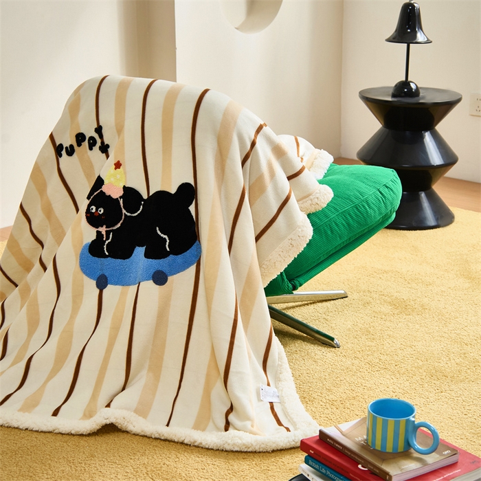 91家纺网 家纺一手货源 找家纺 呗旺鹿 2025新款高克重羊羔绒牛奶绒毛巾绣双层毯 黑色小狗