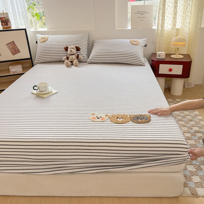 91家纺网 家纺一手货源 找家纺 卡姿家纺 2025春夏色织水洗棉单品床笠 水洗棉床笠-黑白条纹