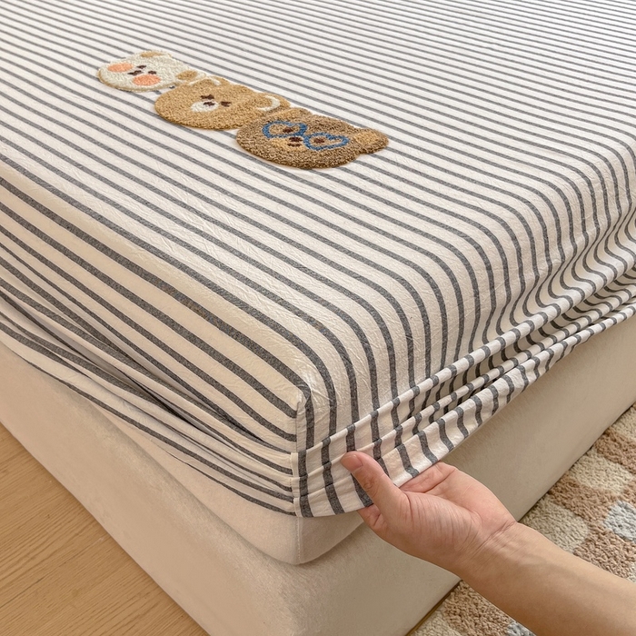 91家纺网 家纺一手货源 找家纺 卡姿家纺 2025春夏色织水洗棉单品床笠 水洗棉床笠-黑白条纹