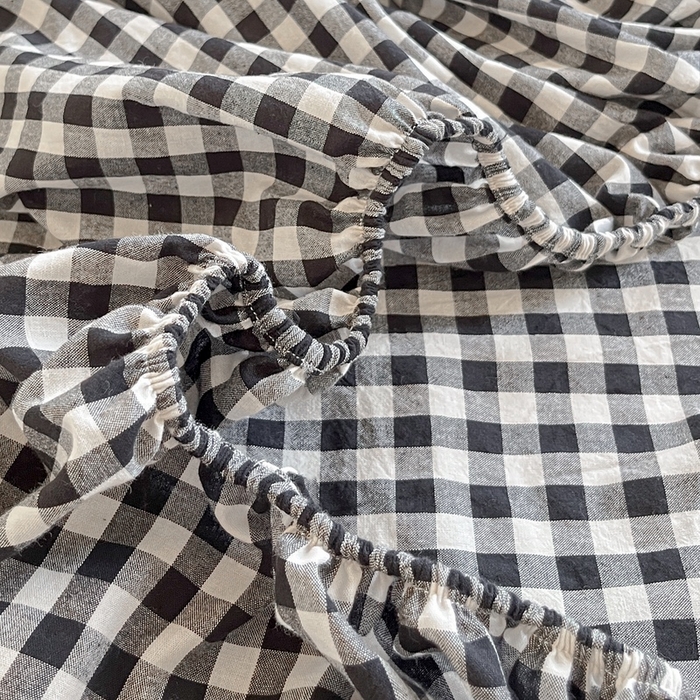 91家纺网 家纺一手货源 找家纺 卡姿家纺 2025春夏色织水洗棉单品床笠 水洗棉床笠-黑白格