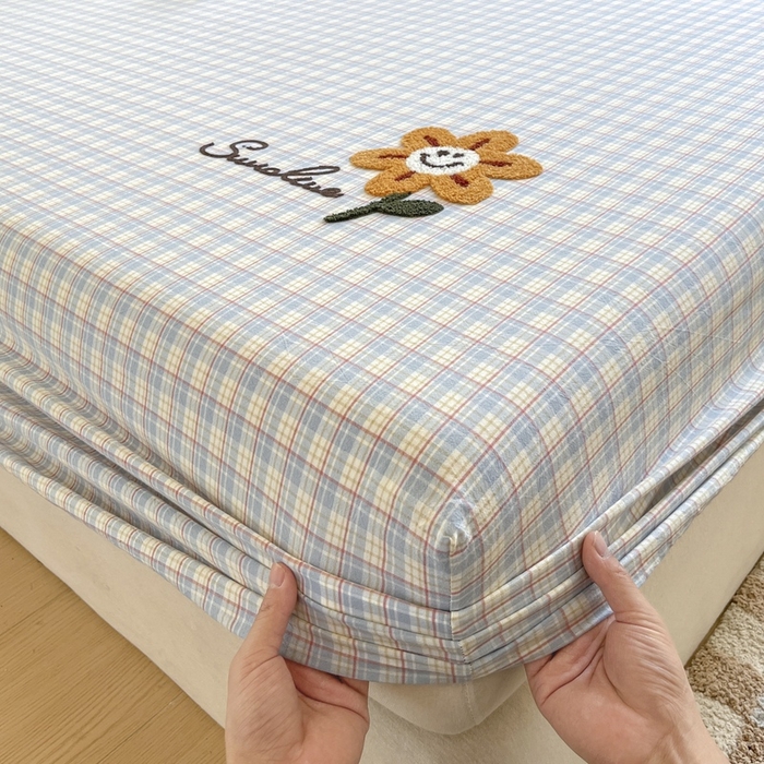 91家纺网 家纺一手货源 找家纺 卡姿家纺 2025春夏色织水洗棉单品床笠 水洗棉床笠-红蓝小格