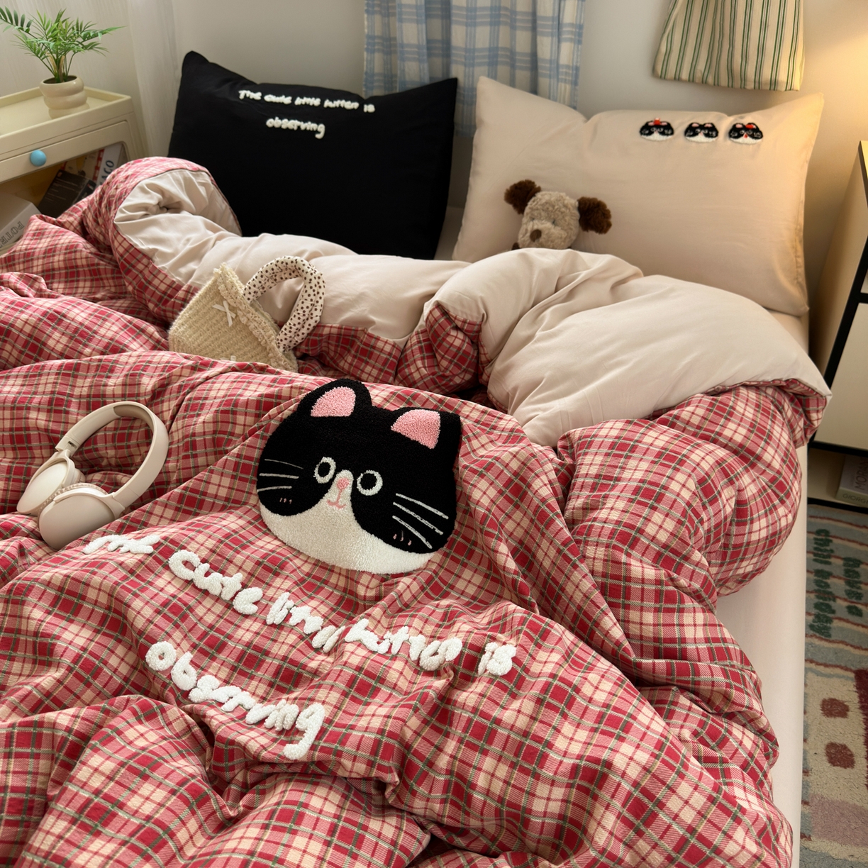 91家纺网 家纺一手货源 找家纺 一霖家纺 2025新款高克重云朵棉毛巾绣印绣四件套-小清新-第四波小清新系列 大脸猫