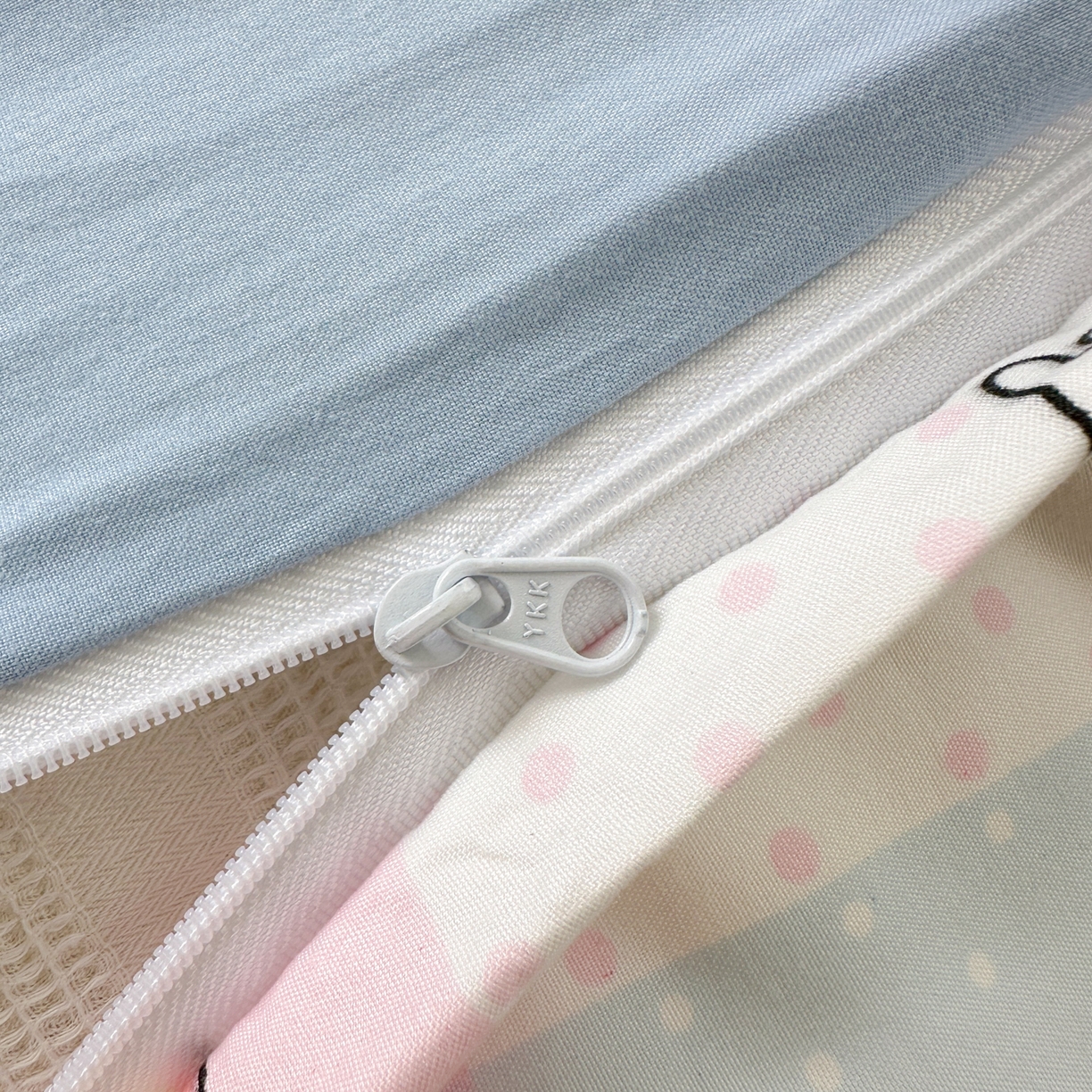 91家纺网 家纺一手货源 找家纺 一霖家纺 2025新款高克重云朵棉毛巾绣印绣四件套-小清新-第四波小清新系列 动感BIUBIU