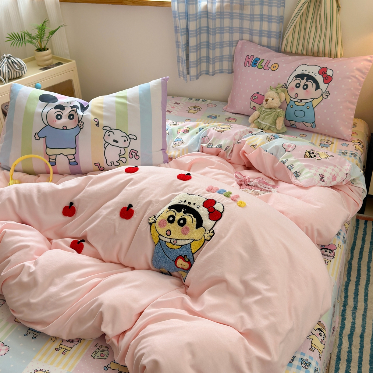 91家纺网 家纺一手货源 找家纺 一霖家纺 2025新款高克重云朵棉毛巾绣印绣四件套-小清新-第四波小清新系列 苹果新新