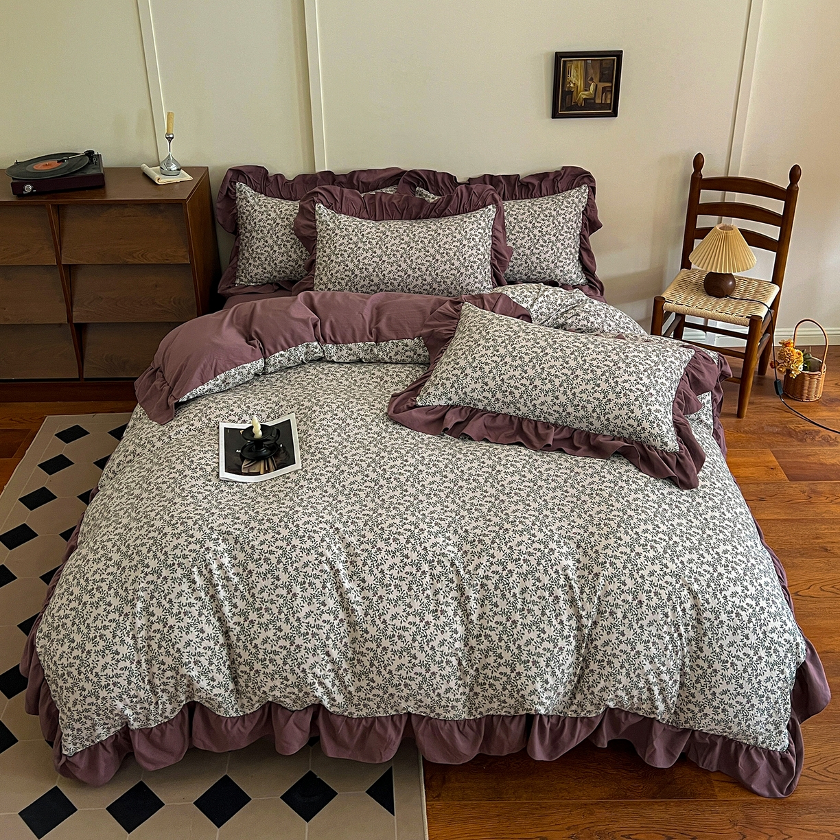 91家纺网 家纺一手货源 找家纺 梦莱斯 2025新款高克重云感棉四件套-花边款 庭院春深