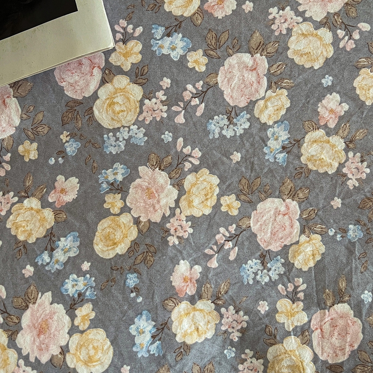 91家纺网 家纺一手货源 找家纺 梦莱斯 2025新款高克重云感棉四件套-花边款 花盏灰