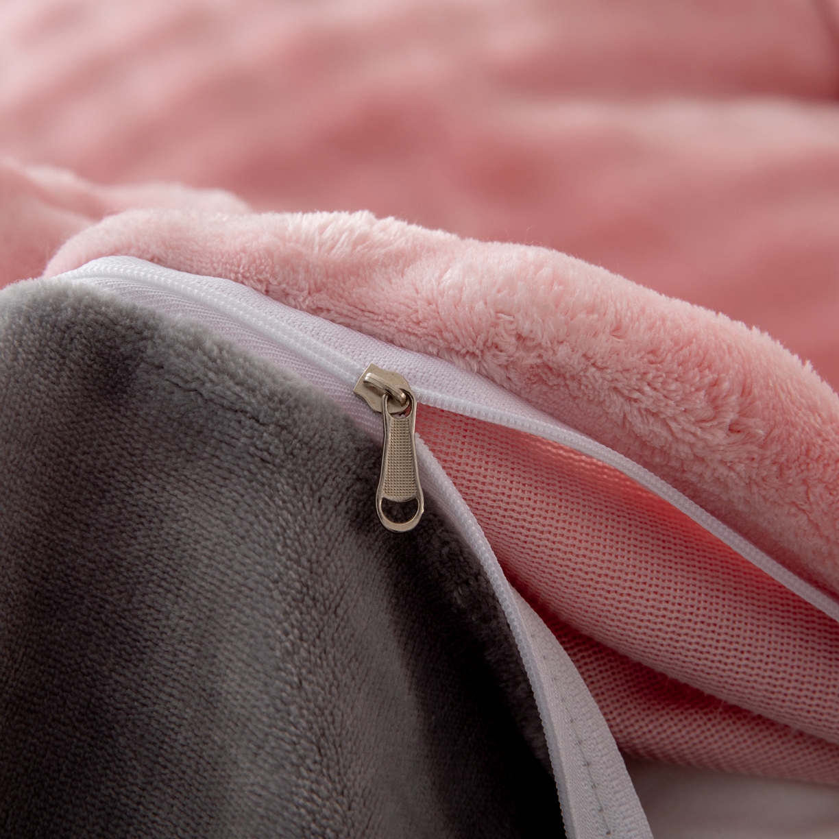 91家纺网 家纺一手货源 找家纺 莱凯家纺 2025新款泡泡牛奶绒被套单被套单品被套单件被套-泡泡 泡泡粉+灰