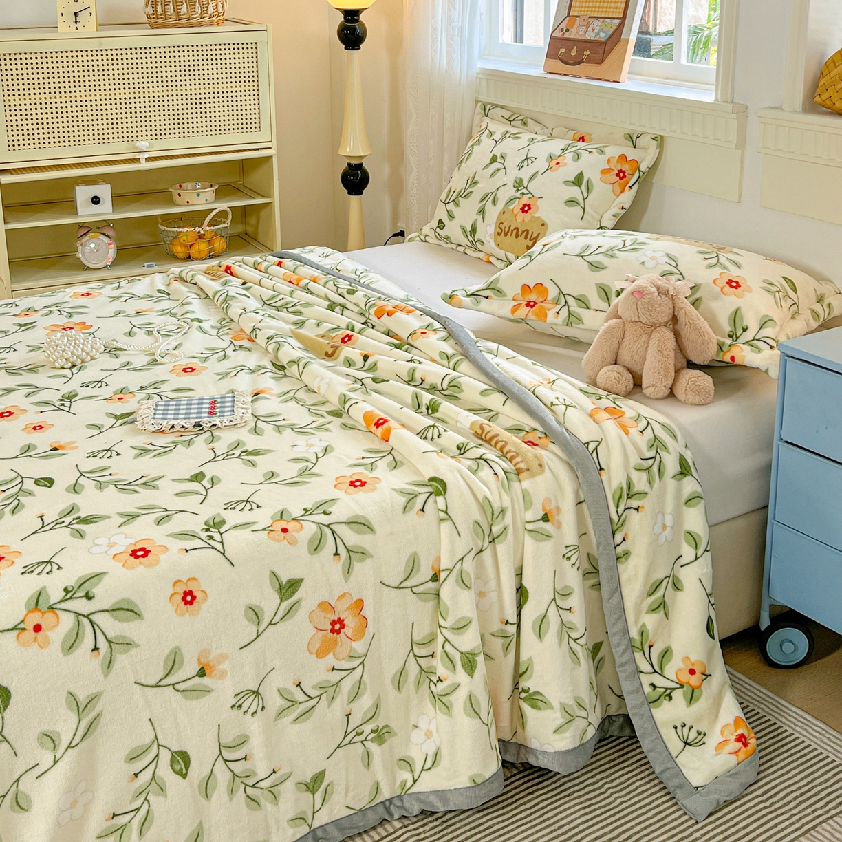 91家纺网 家纺一手货源 找家纺 启发 2025新款高克重双面牛奶绒印花系列床单三件套 春晓