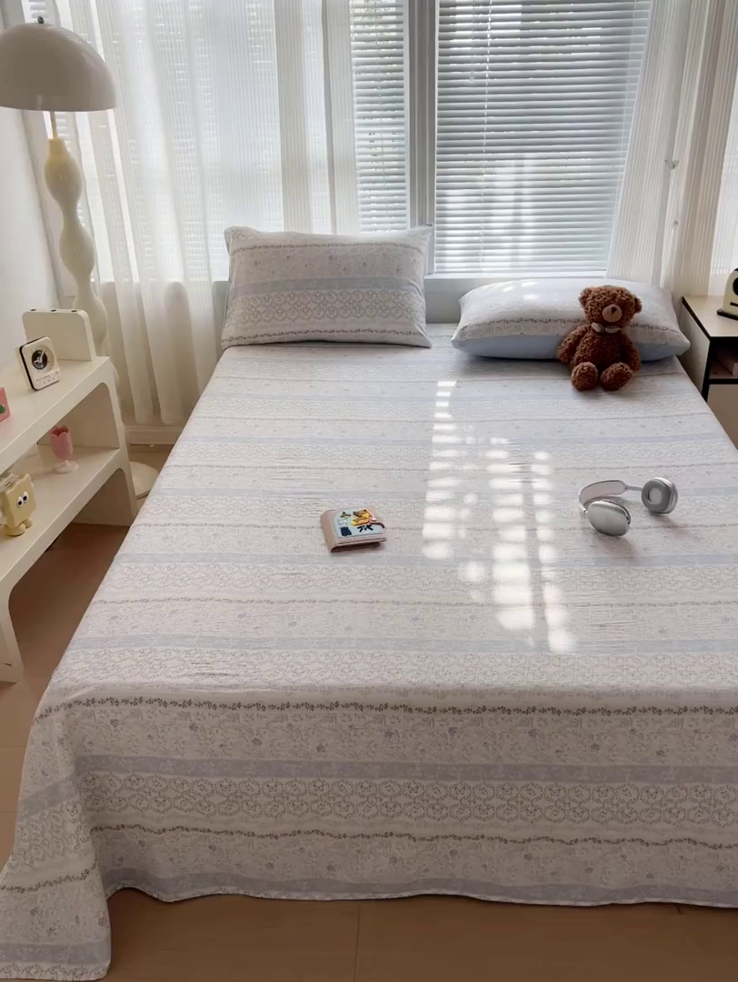 91家纺网 家纺一手货源 找家纺 格真 2025新款A类云感木棉皱皱双层纱床单单床单床单单品床单三件套 蝴蝶印记