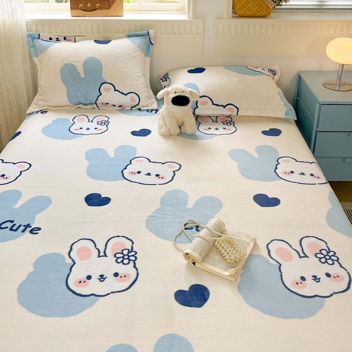 91家纺网 家纺一手货源 找家纺 启发 2025新款高克重双面牛奶绒印花系列床单三件套 海盐宝宝