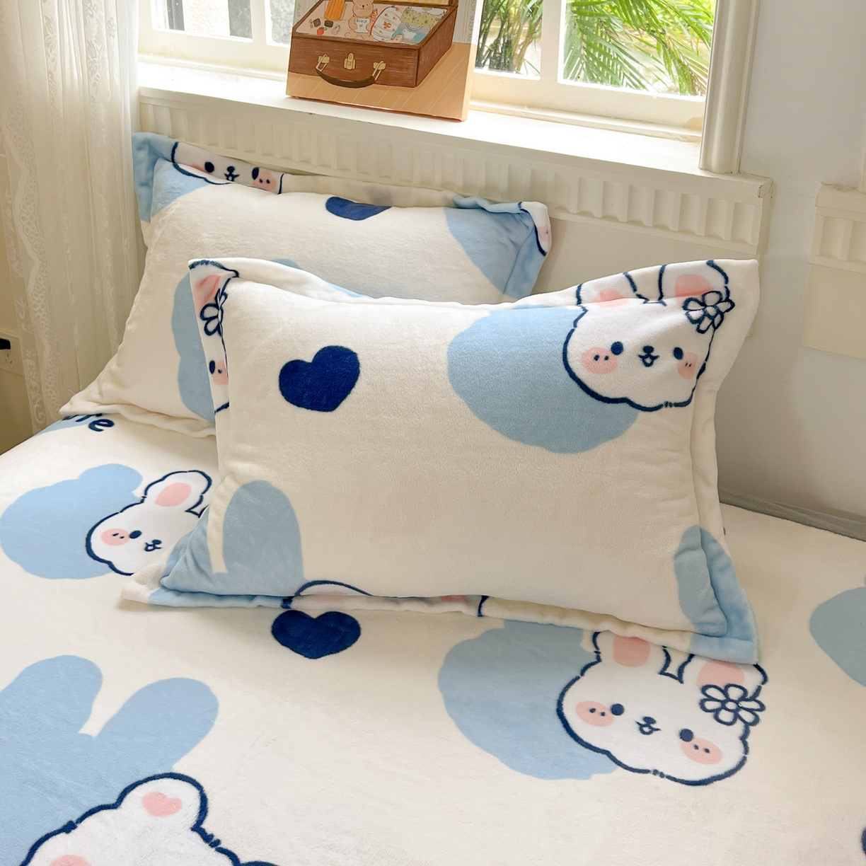 91家纺网 家纺一手货源 找家纺 启发 2025新款高克重双面牛奶绒印花系列床单三件套 海盐宝宝