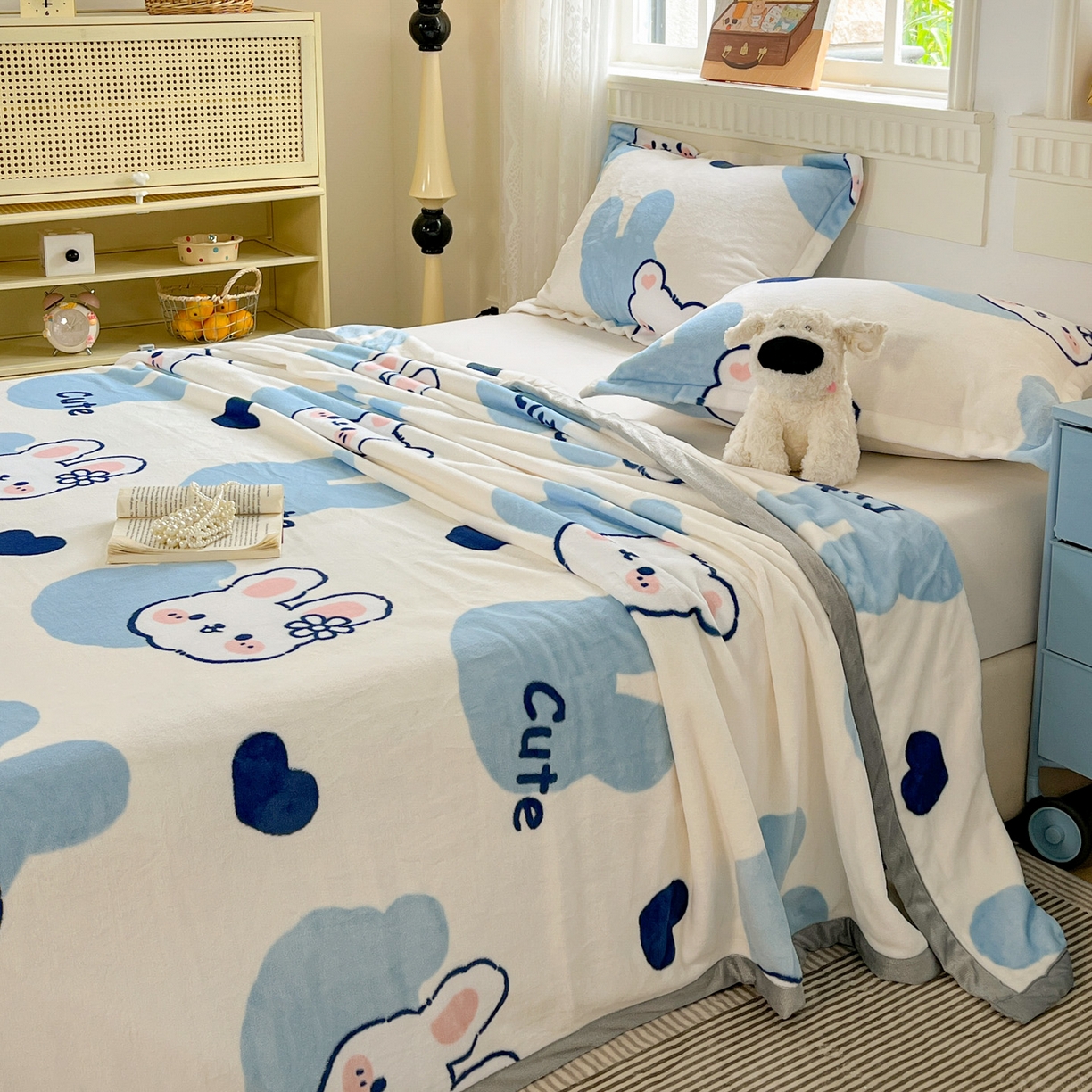 91家纺网 家纺一手货源 找家纺 启发 2025新款高克重双面牛奶绒印花系列床单三件套 海盐宝宝