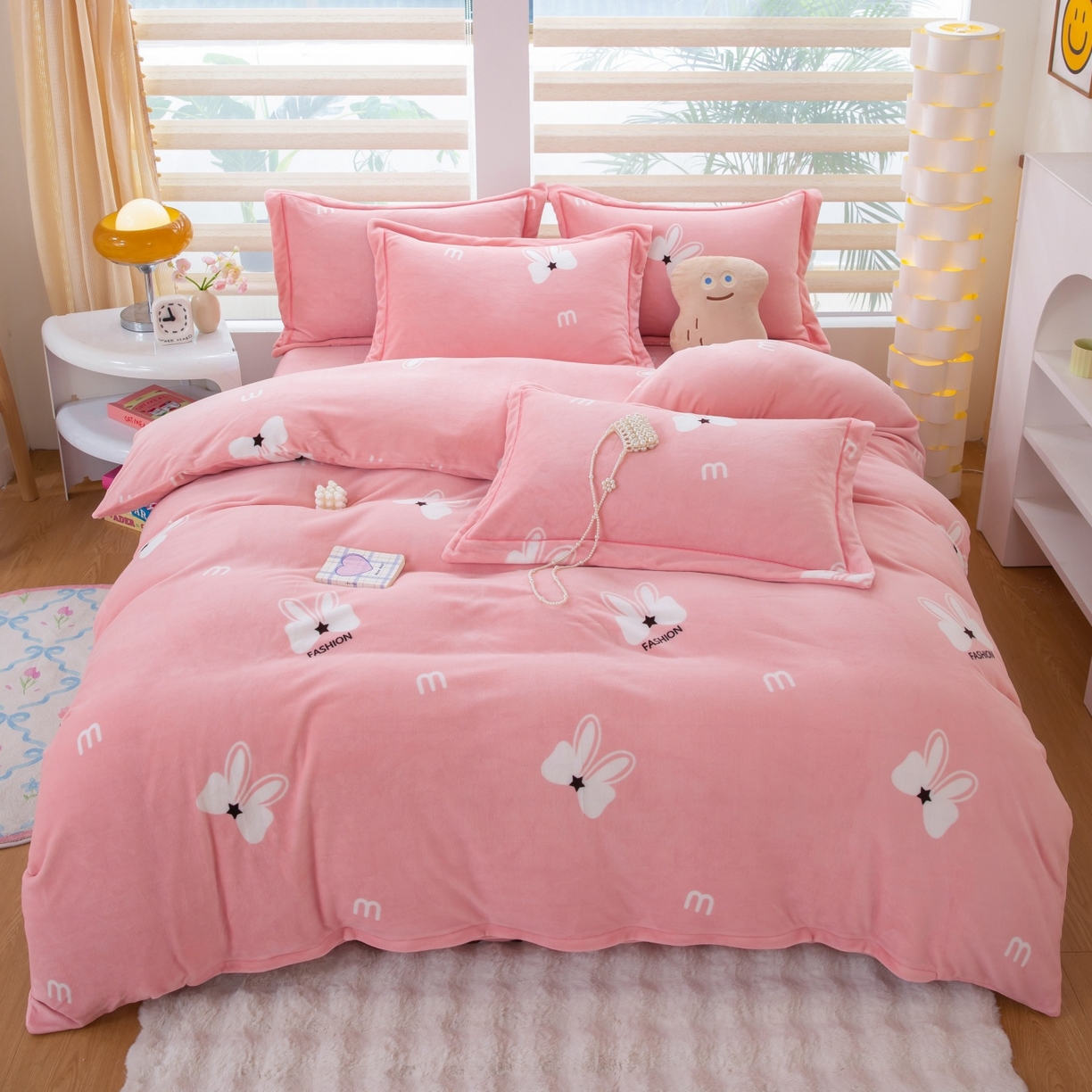 91家纺网 家纺一手货源 找家纺 （总）优姿家纺 2025新款加厚全消光牛奶绒印花四件套