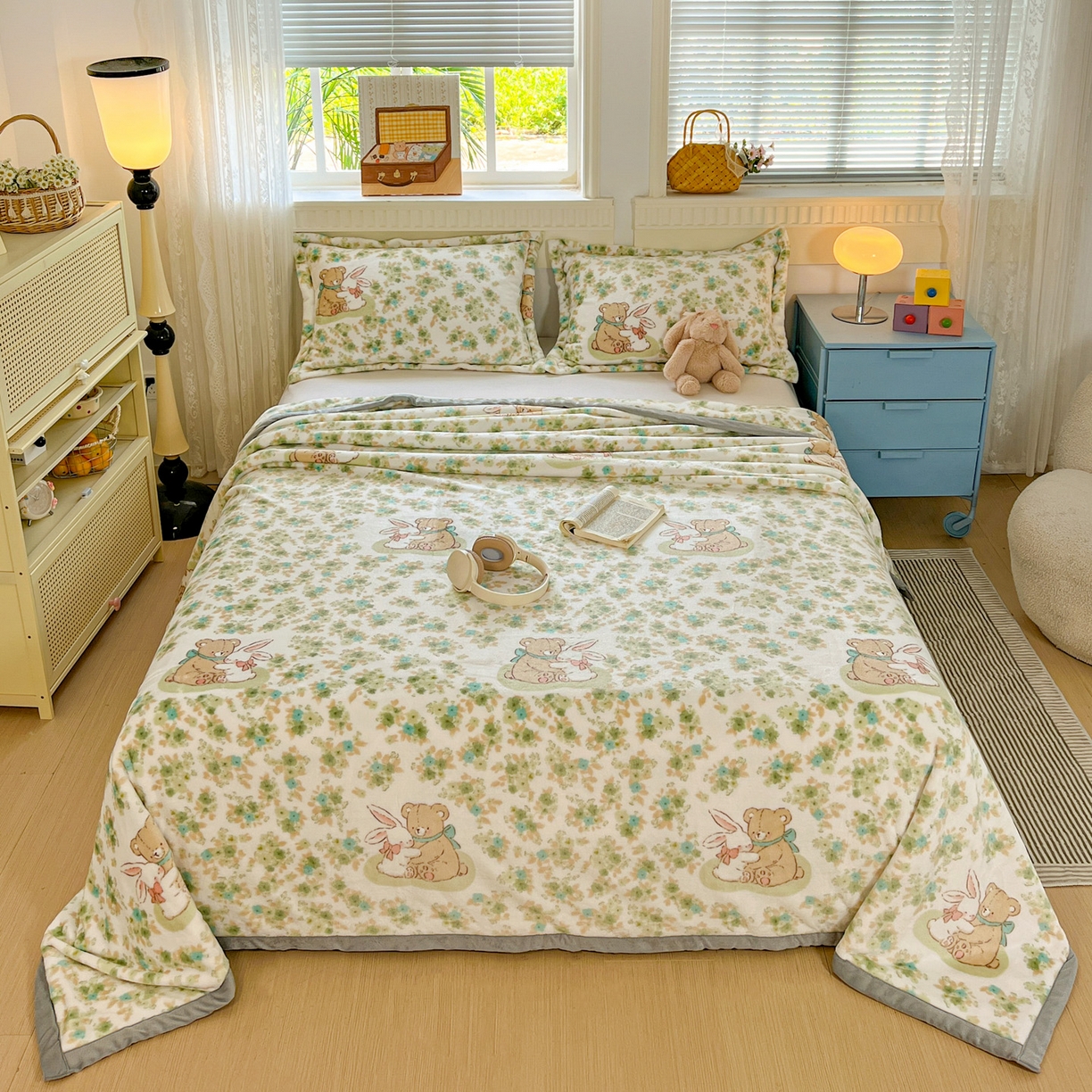 91家纺网 家纺一手货源 找家纺 启发 2025新款高克重双面牛奶绒印花系列床单三件套 花丛