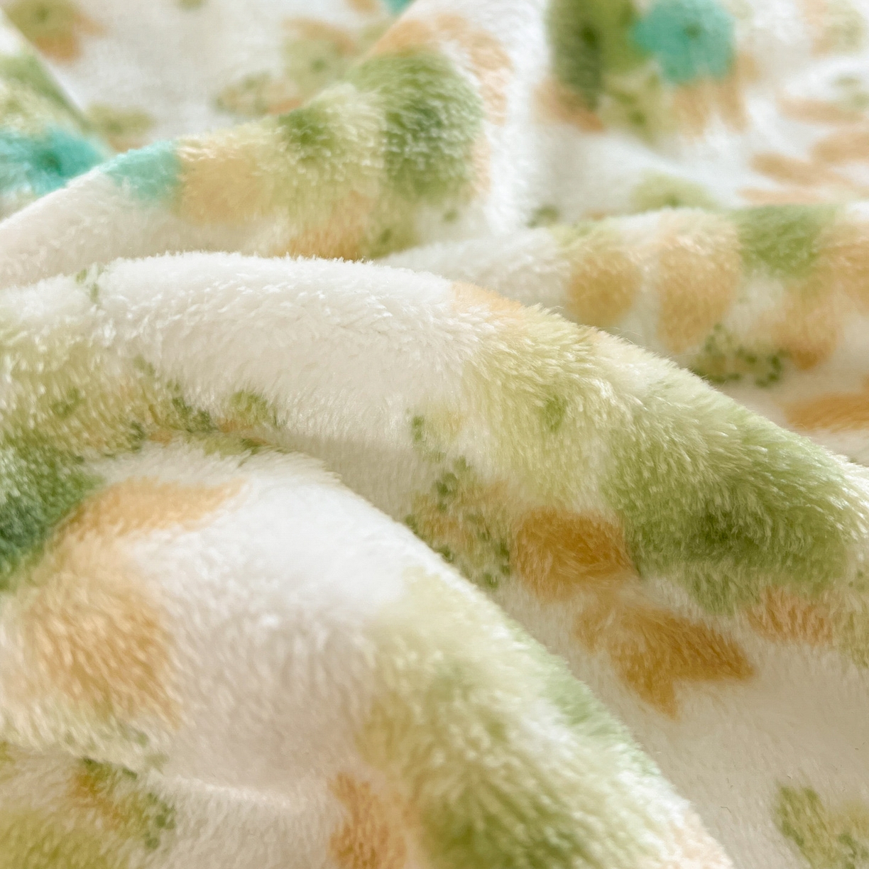 91家纺网 家纺一手货源 找家纺 启发 2025新款高克重双面牛奶绒印花系列床单三件套 花丛