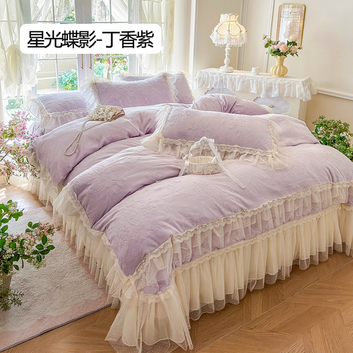 91家纺网 家纺一手货源 找家纺 （总）虹星家纺 2025新款法式雕花牛奶绒花边床盖四件套-星光碟影