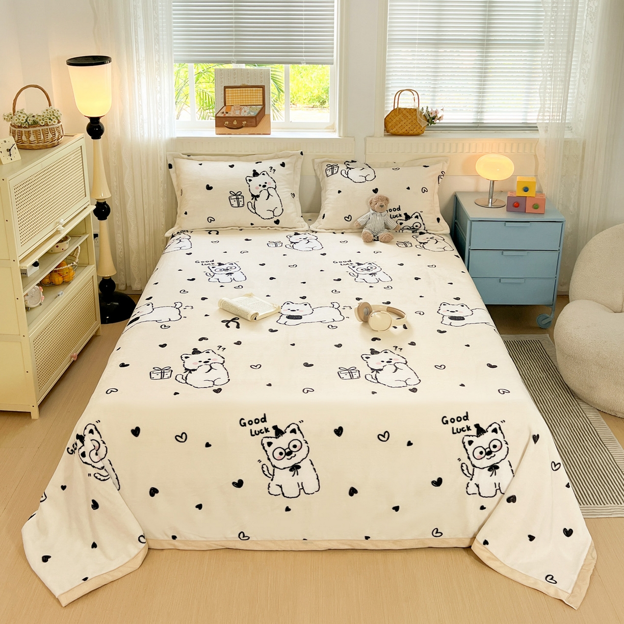 91家纺网 家纺一手货源 找家纺 启发 2025新款高克重双面牛奶绒印花系列床单三件套 假日狗狗