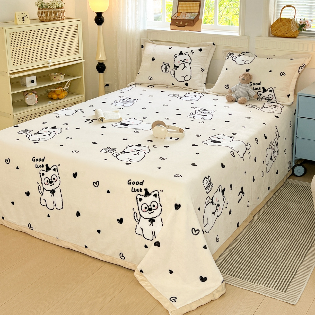 91家纺网 家纺一手货源 找家纺 启发 2025新款高克重双面牛奶绒印花系列床单三件套 假日狗狗