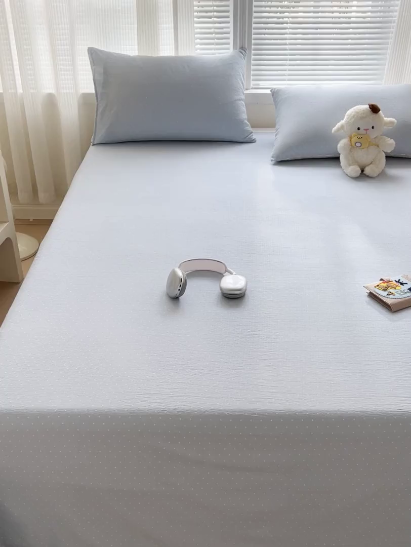 91家纺网 家纺一手货源 找家纺 格真 2025新款A类云感木棉皱皱双层纱床单单床单床单单品床单三件套 波点-柔雾蓝