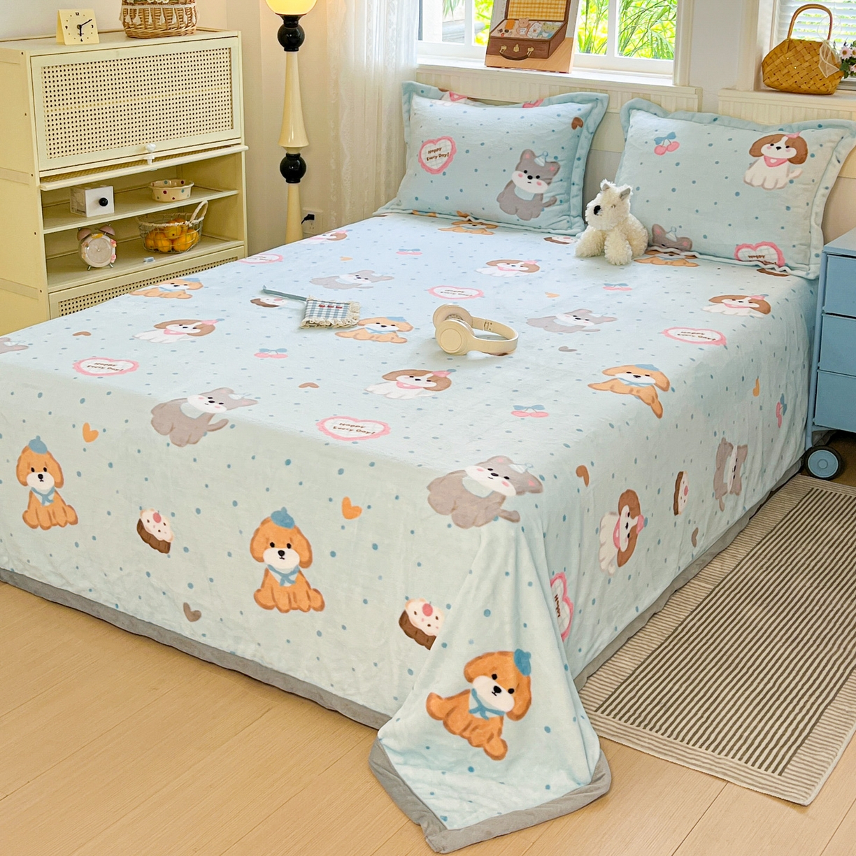 91家纺网 家纺一手货源 找家纺 启发 2025新款高克重双面牛奶绒印花系列床单三件套 开心萌宠