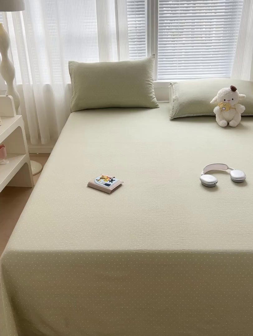 91家纺网 家纺一手货源 找家纺 格真 2025新款A类云感木棉皱皱双层纱床单单床单床单单品床单三件套 波点-抹茶绿