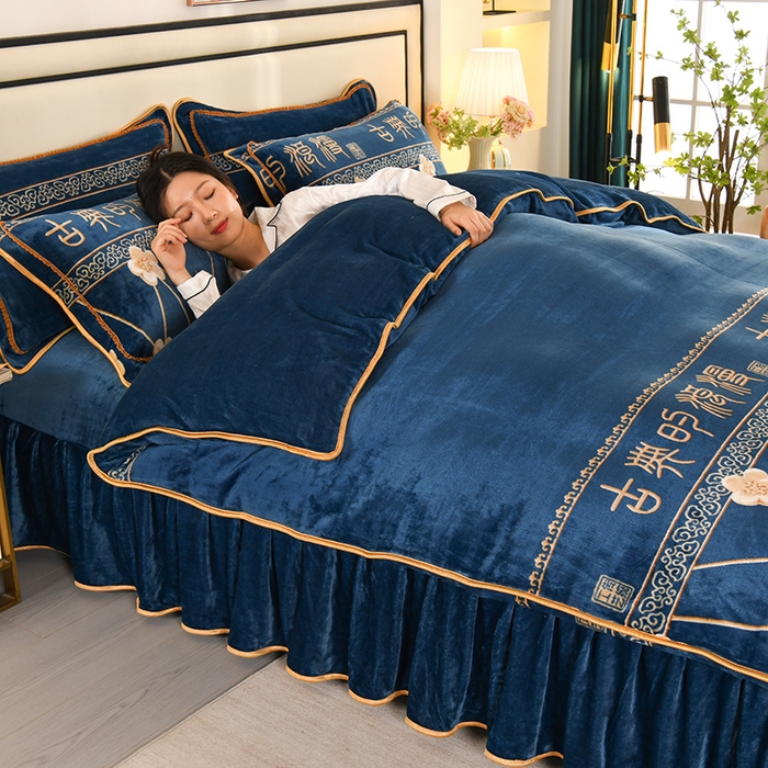 91家纺网 家纺一手货源 找家纺 莱凯家纺 2025新款牛奶绒四件套保暖加厚金貂绒套件玉魄梅香