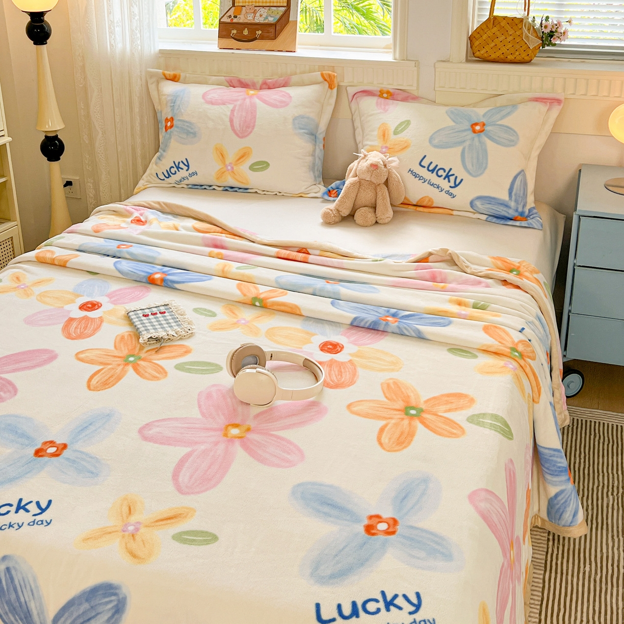 91家纺网 家纺一手货源 找家纺 启发 2025新款高克重双面牛奶绒印花系列床单三件套 甜美梦境