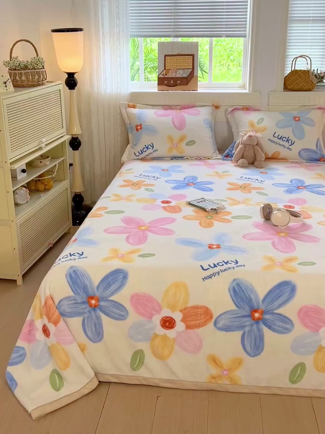 91家纺网 家纺一手货源 找家纺 启发 2025新款高克重双面牛奶绒印花系列床单三件套 甜美梦境