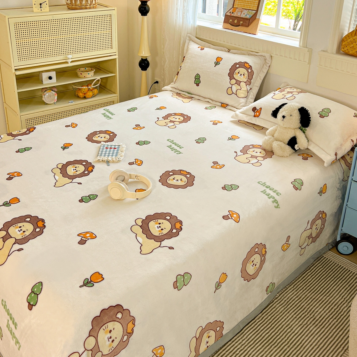 91家纺网 家纺一手货源 找家纺 启发 2025新款高克重双面牛奶绒印花系列床单三件套 小狮子