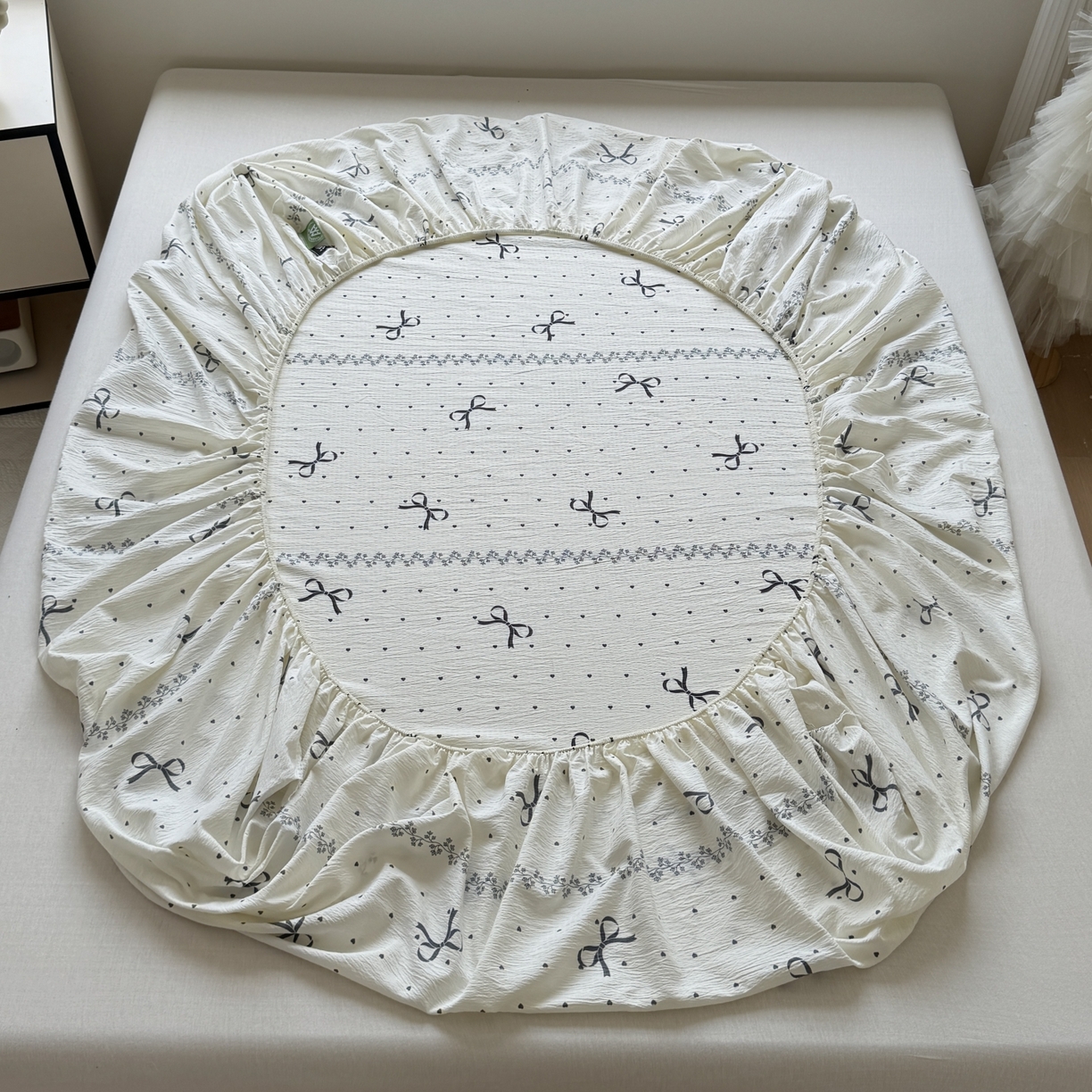 91家纺网 家纺一手货源 找家纺 叠派家纺 2025新款A类双层纱提花单品床笠系列 蝴蝶结