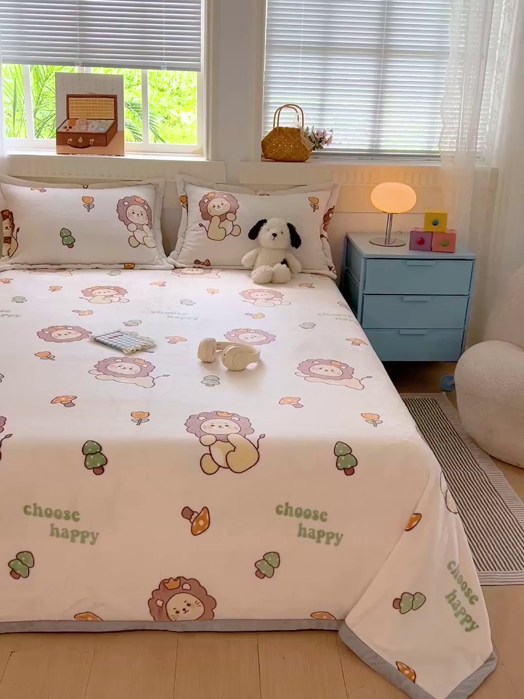 91家纺网 家纺一手货源 找家纺 启发 2025新款高克重双面牛奶绒印花系列床单三件套 小狮子