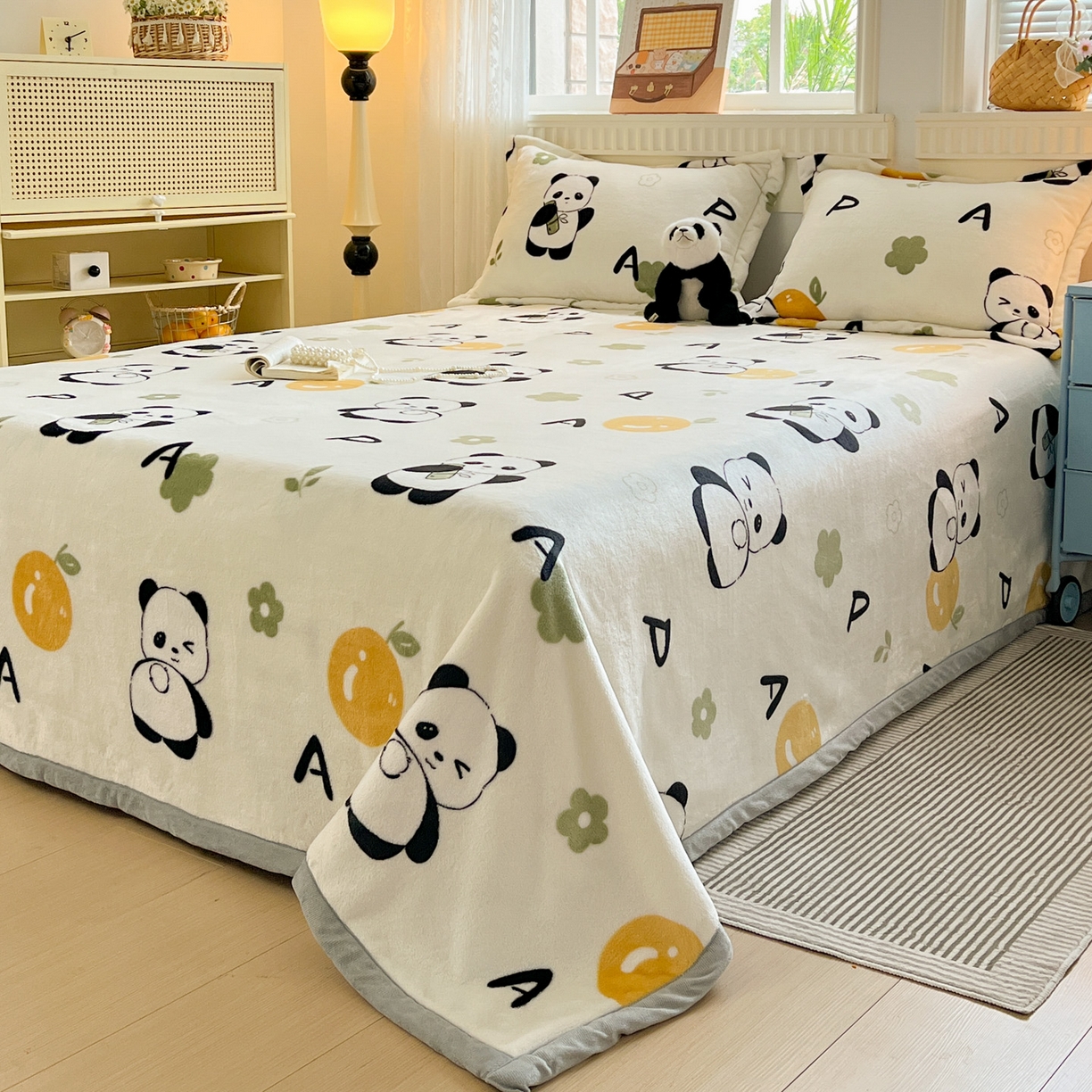 91家纺网 家纺一手货源 找家纺 启发 2025新款高克重双面牛奶绒印花系列床单三件套 小熊猫