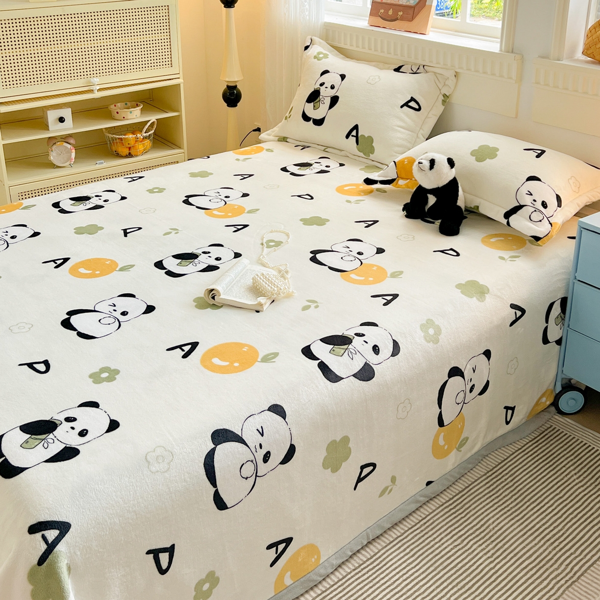 91家纺网 家纺一手货源 找家纺 启发 2025新款高克重双面牛奶绒印花系列床单三件套 小熊猫