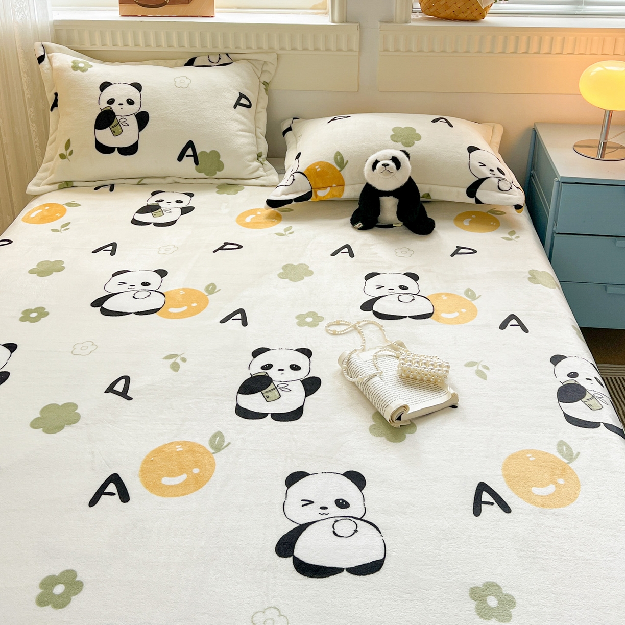 91家纺网 家纺一手货源 找家纺 启发 2025新款高克重双面牛奶绒印花系列床单三件套 小熊猫