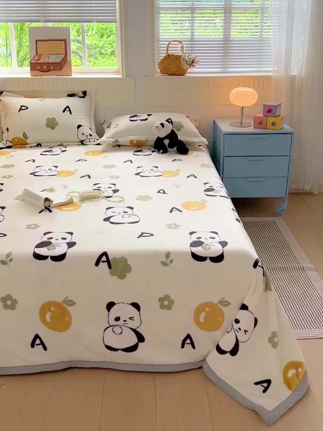 91家纺网 家纺一手货源 找家纺 启发 2025新款高克重双面牛奶绒印花系列床单三件套 小熊猫