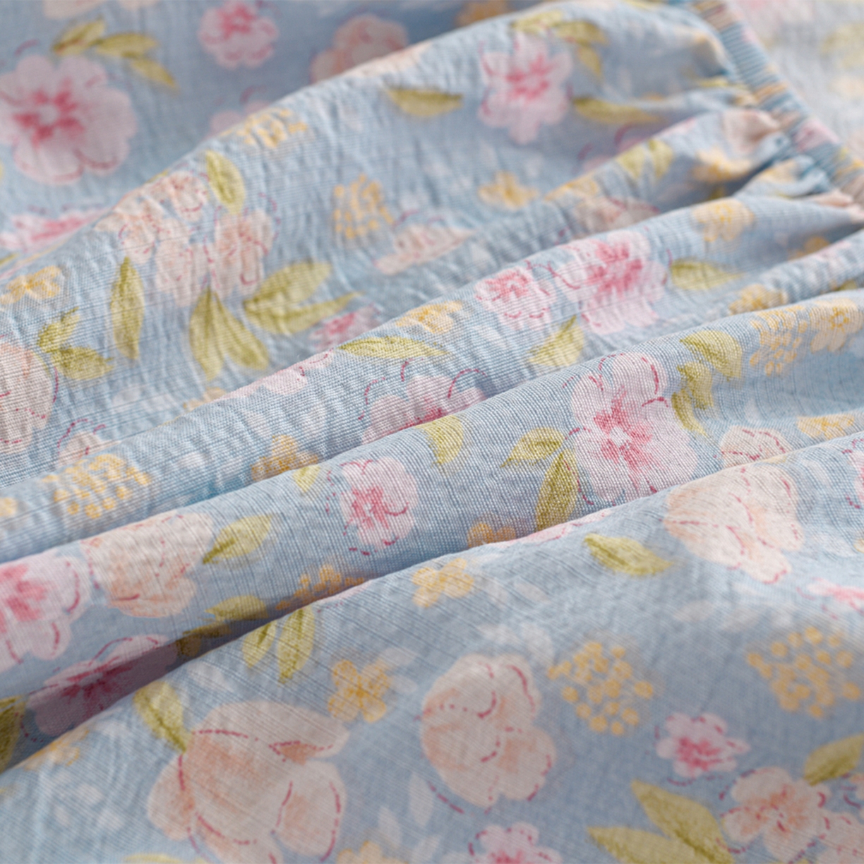 91家纺网 家纺一手货源 找家纺 叠派家纺 2025新款A类双层纱提花单品床笠系列 花与春约