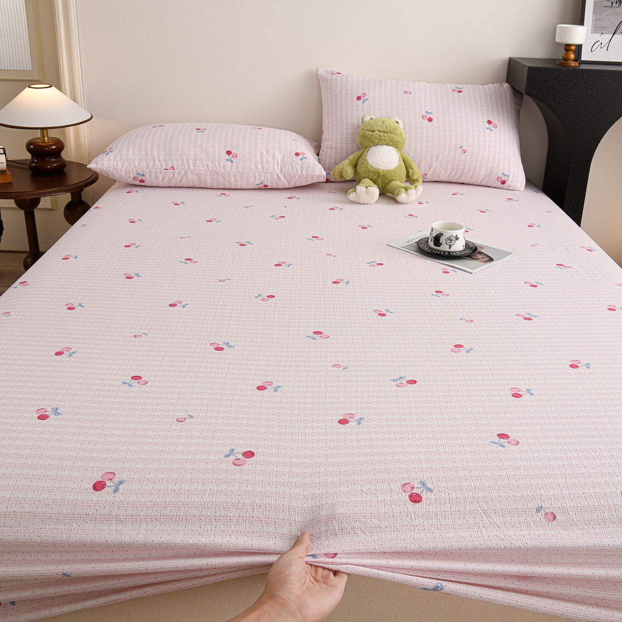 91家纺网 家纺一手货源 找家纺 叠派家纺 2025新款A类双层纱提花单品床笠系列 甜蜜樱桃