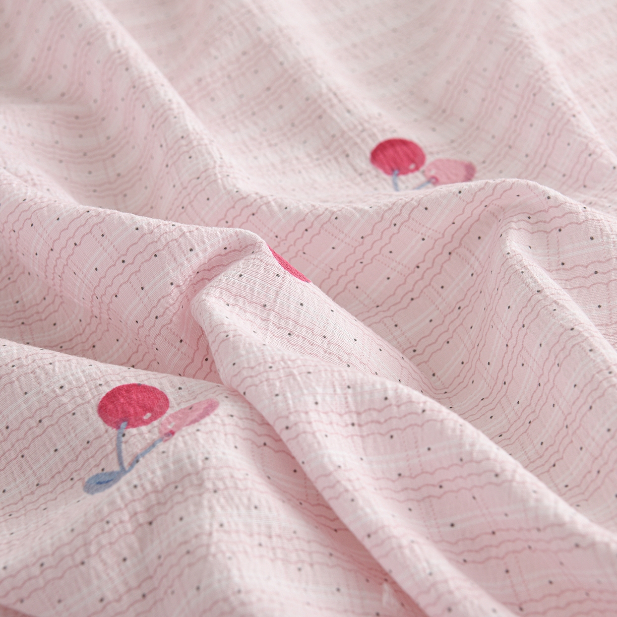 91家纺网 家纺一手货源 找家纺 叠派家纺 2025新款A类双层纱提花单品床笠系列 甜蜜樱桃