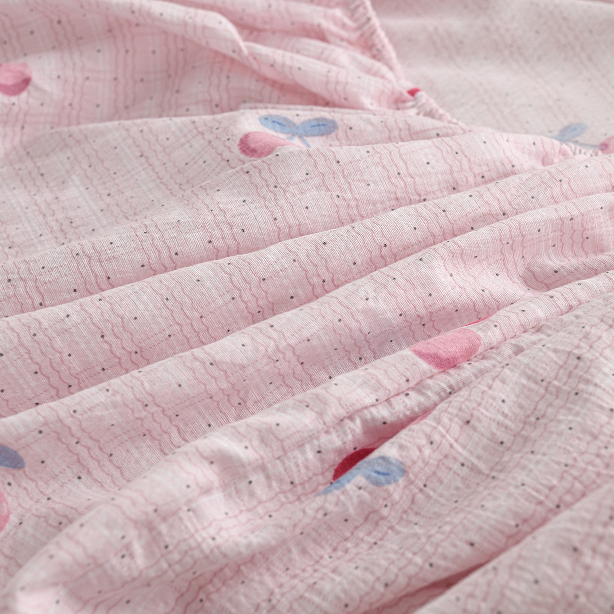 91家纺网 家纺一手货源 找家纺 叠派家纺 2025新款A类双层纱提花单品床笠系列 甜蜜樱桃